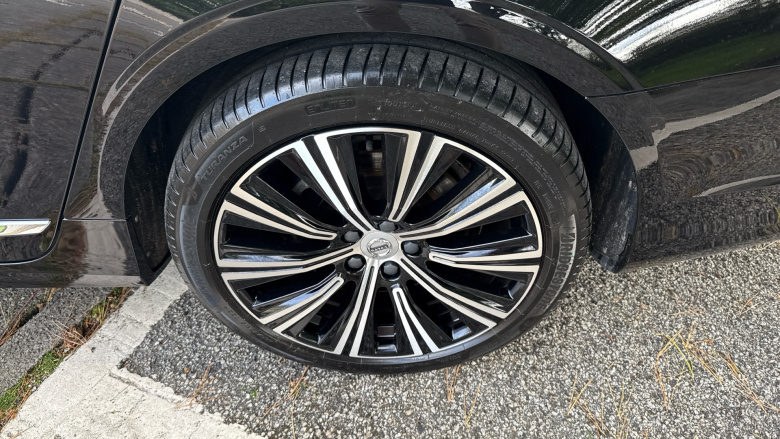 Volvo S90 2.0 T8 Recharge PHEV Inscription 4dr AWD Auto Saloon